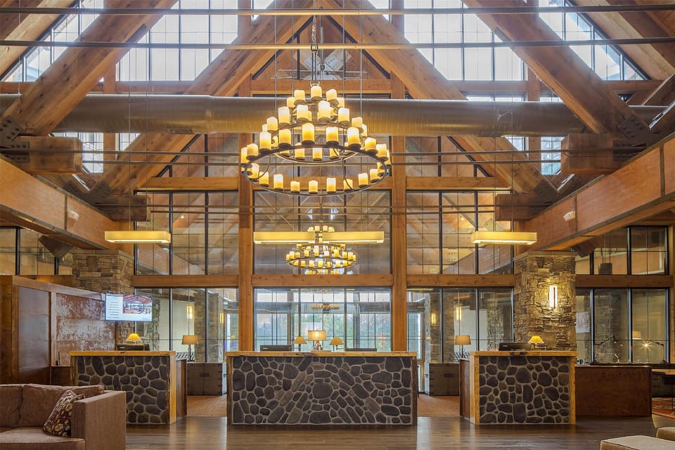 Hilton Grand Vacations Club Paradise Point Hollister Hotel in Ridgedale