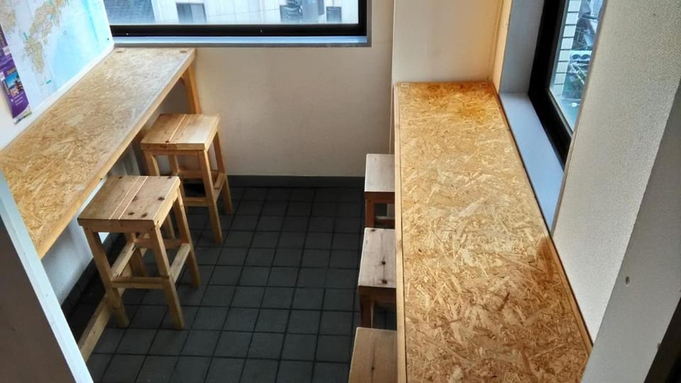 Base Inn Komagome Hostel in Chiba Prefecture