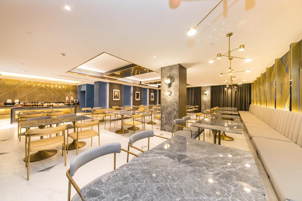 Orange Hotel Shanghai Hongqiao Yan'an West Road Hotel in Shanghai