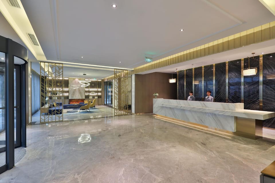 Orange Hotel Shanghai Hongqiao Railway Station Beizhai Road Hotel in Shanghai