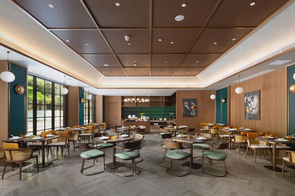 Orange Hotel Shenzhen Bao'an International Convention and Exhibition Center Hotel in Shenzhen