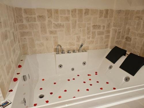 Le Plaisir Luxury Room con vasca idromassaggio Hotel in Martina Franca