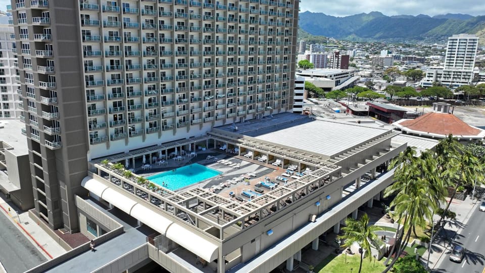 Ala Moana Hotel _ Ocean view with balcony Apartment hotel in Honolulu
