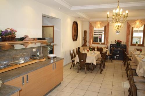 Weingut Gastehaus Derkum Inn in Cochem-Zell