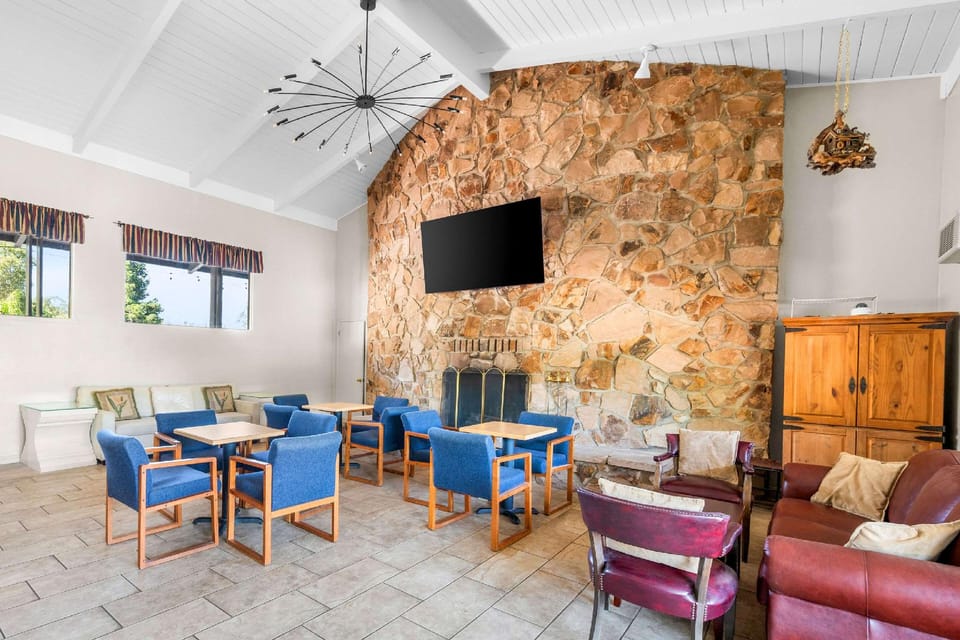 Quality Inn & Suites Jackson Hotel in Calaveras County