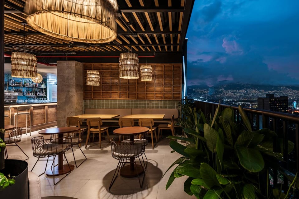 Bar/lounge