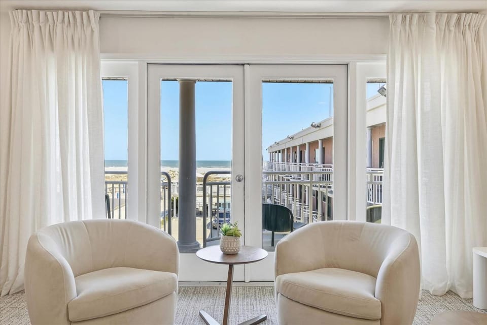 Coliseum Ocean Resort Motel in Wildwood Crest