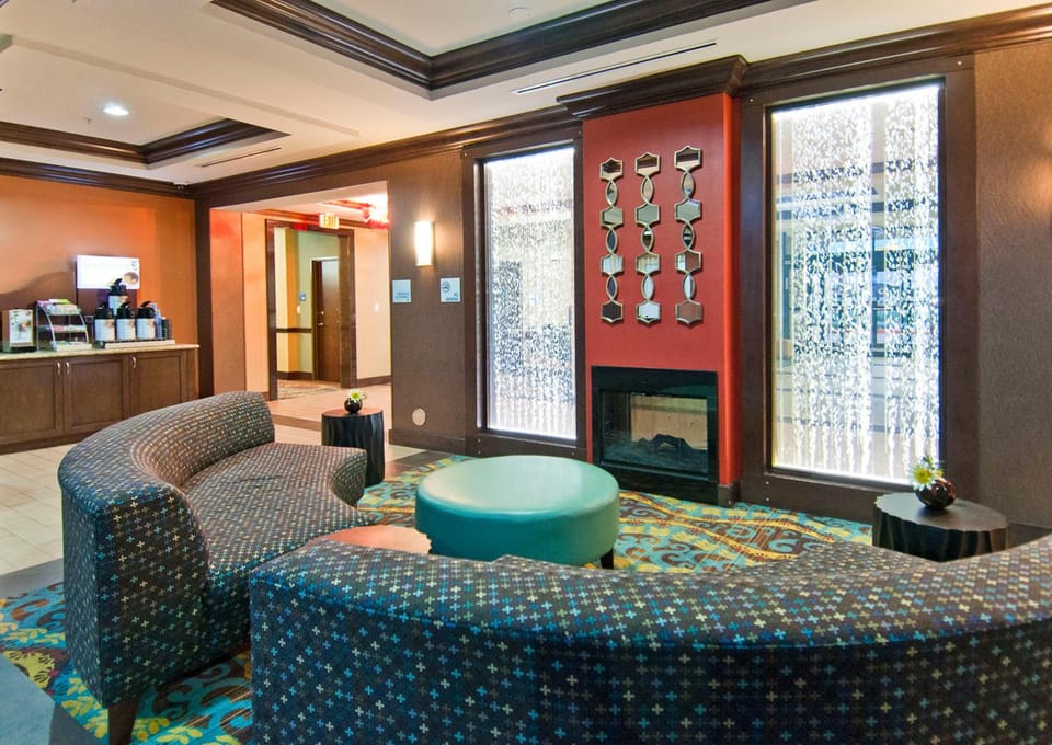 Holiday Inn Express & Suites San Antonio - Frost Bank Ctr Hotel in San Antonio