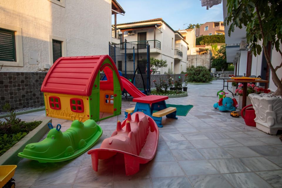Harrys bar & apartments Apartment hotel in Corfu, Greece