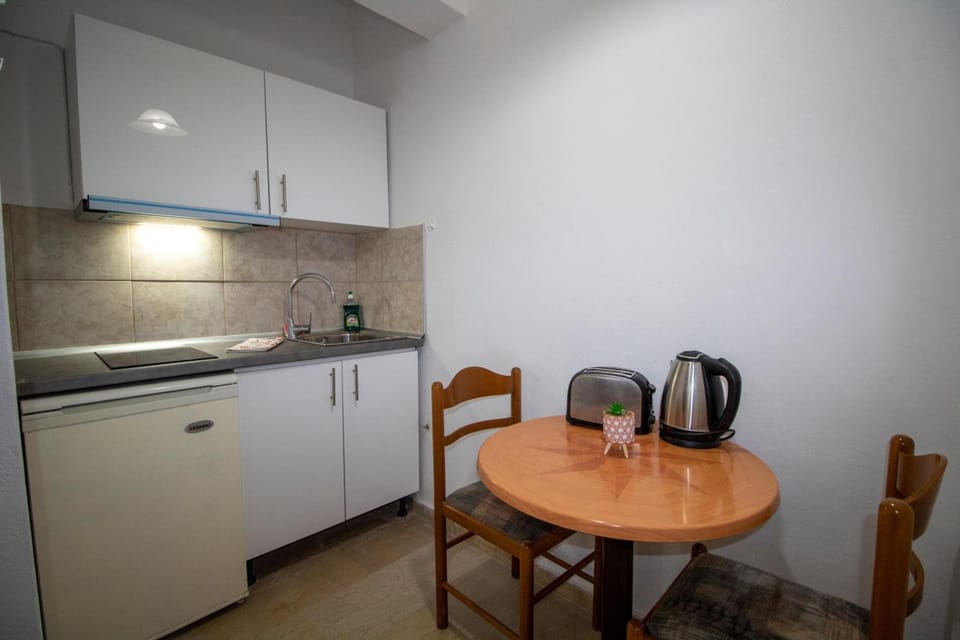 Harrys bar & apartments Apartment hotel in Corfu, Greece