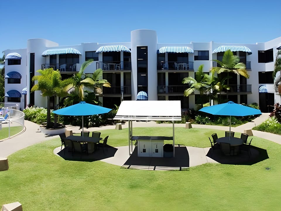 Headland Tropicana Resort Sunshine Coast Apartment hotel in Sunshine Coast