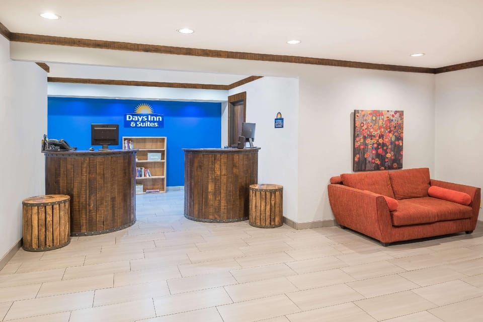 Days Inn by Wyndham Osage Beach Lake of the Ozarks Hotel in Osage Beach