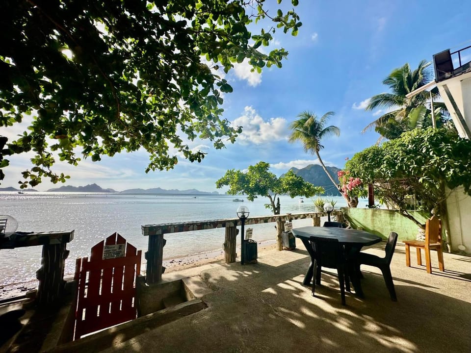 Desert Rose Hotel Hotel in El Nido