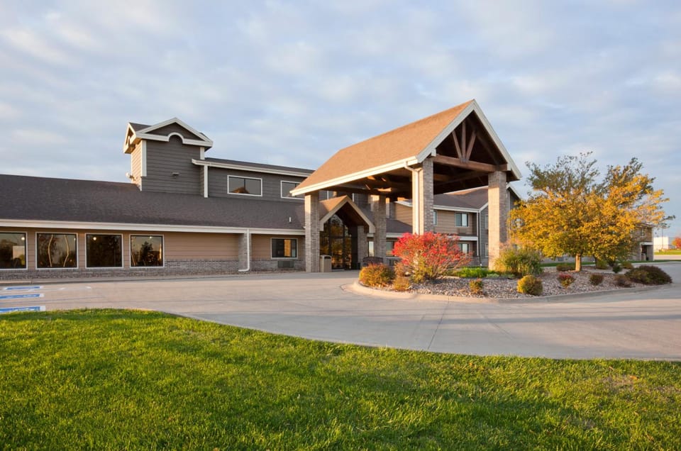 AmericInn by Wyndham Osceola Hotel in Iowa