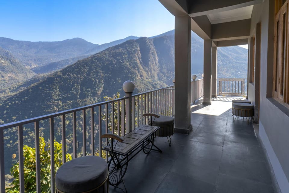 Humming Bird By Aaryam Hotel in Uttarakhand