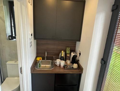 Bespoke Gallery guesthouse Hotel in Edgware