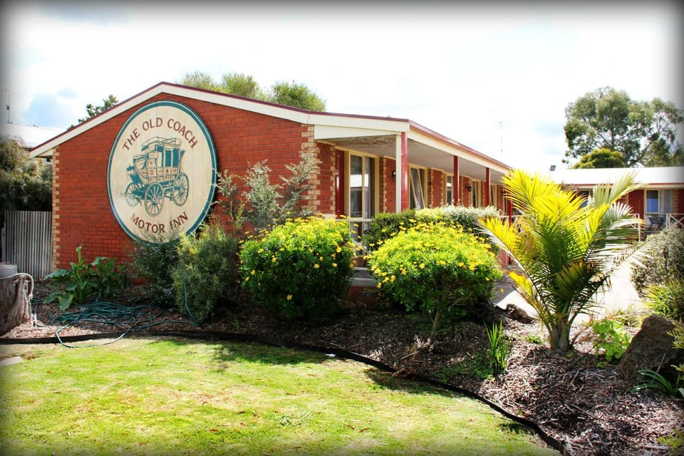 Old Coach Motor Inn Motel in Echuca