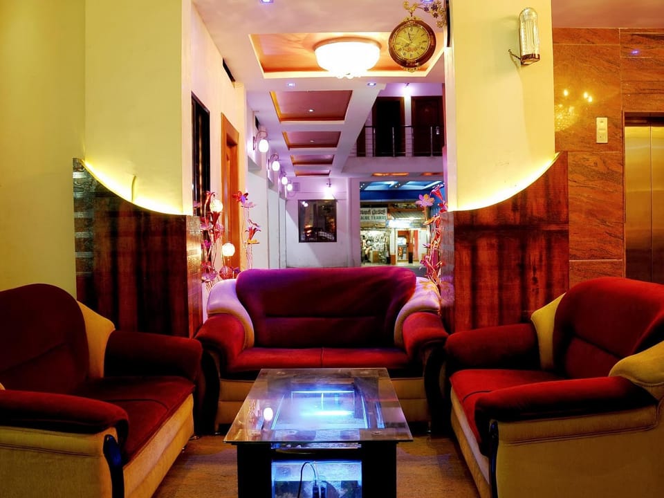 Hotel Kings Kastle Hotel in Mysuru