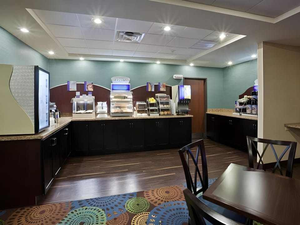 Holiday Inn Express & Suites Deming Mimbres Valley By IHG Hotel in Deming