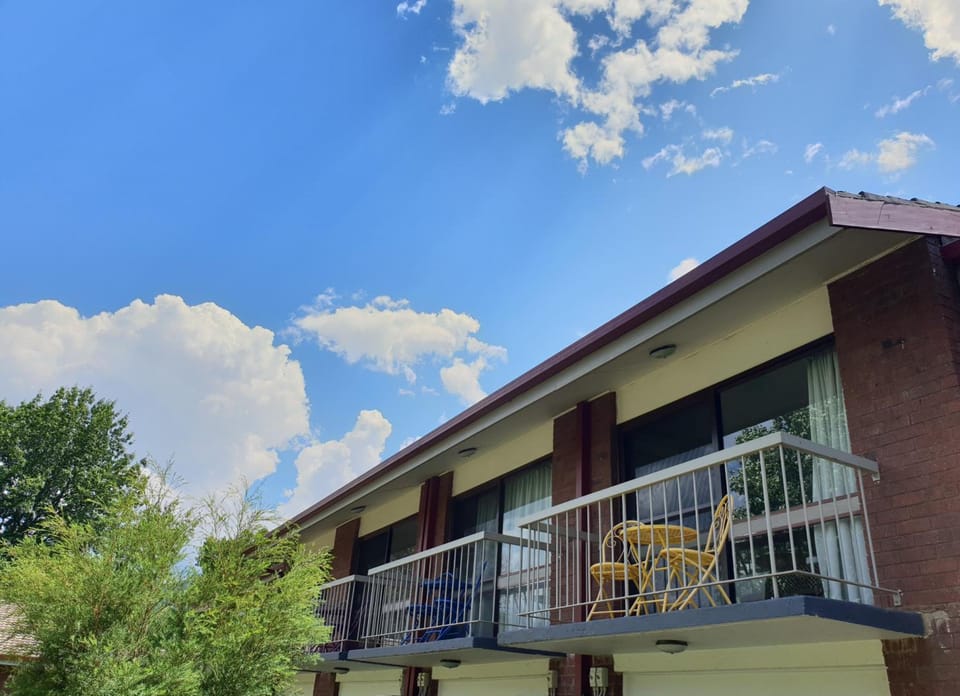 Bogong View Motor Inn Motel in Porepunkah