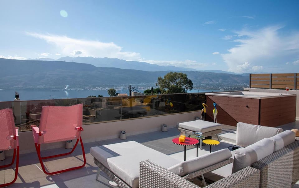 Flos Apartments Hotel in Crete