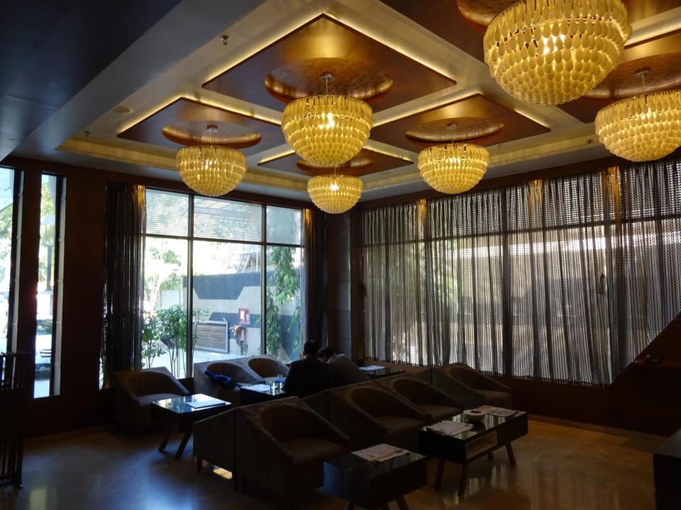 Hotel Cosmopolitan Hotel in Ahmedabad
