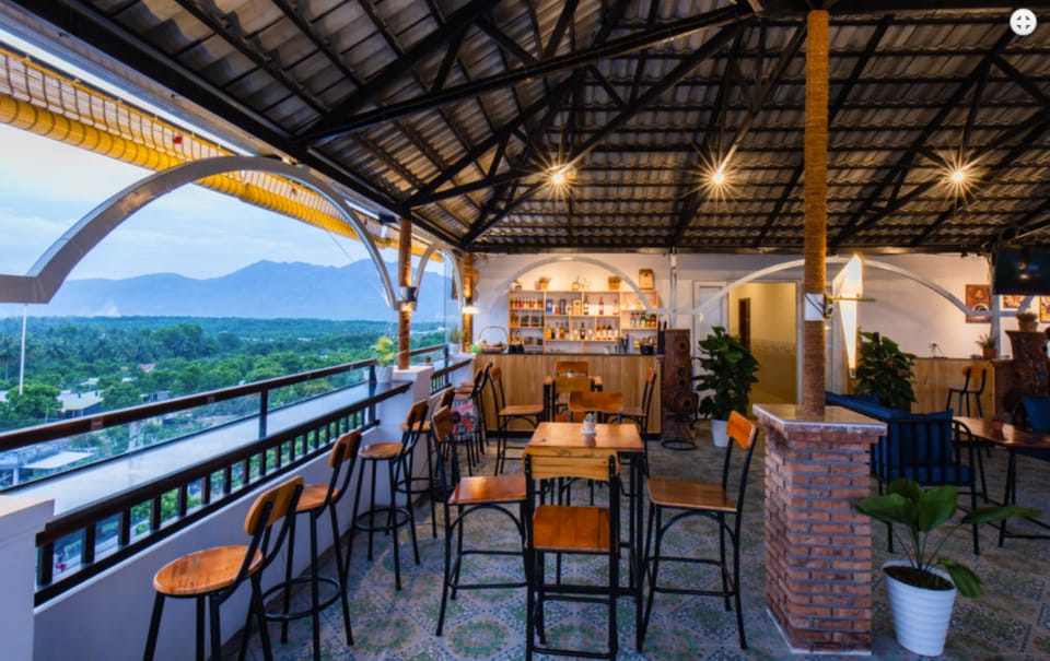 Thời Bình Hotel Hotel in Khanh Hoa Province