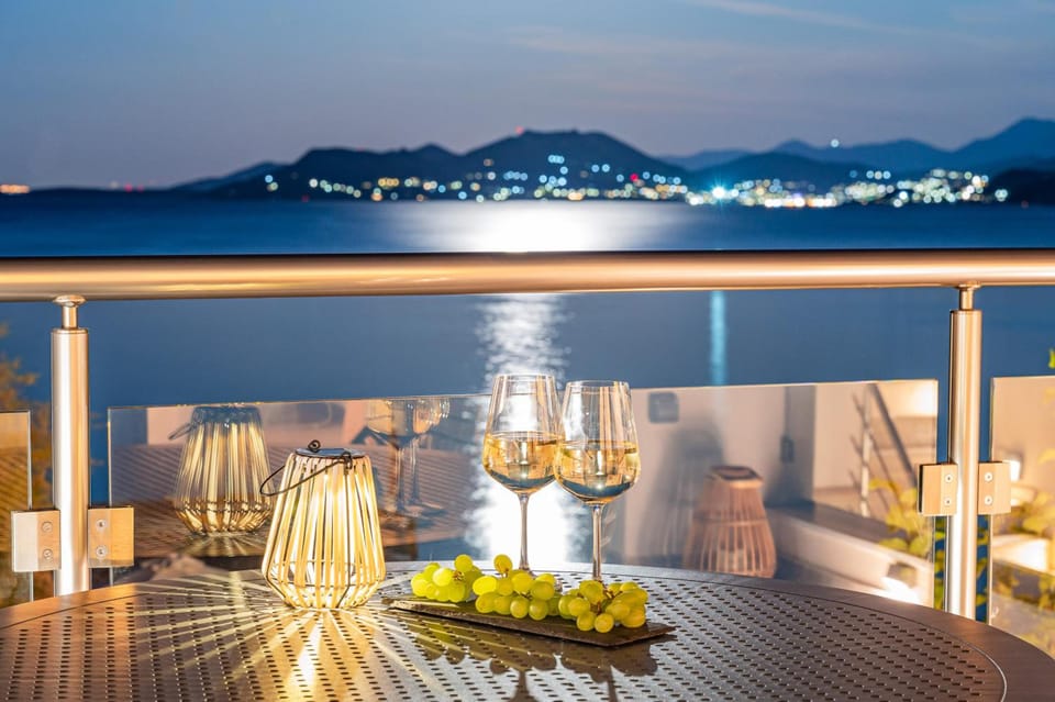 8MOONS Boutique Apartments Hotel in Samos, Greece