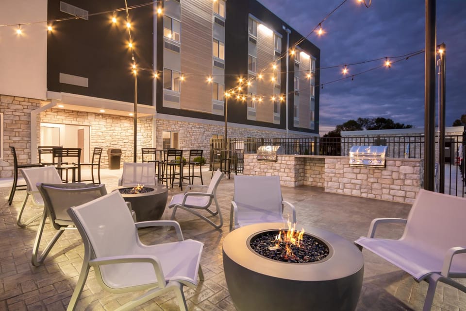 Everhome Suites Lexington - Horse Park Hotel in Lexington