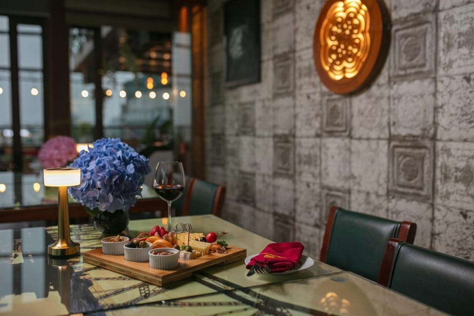 Hanoi Pearl Hotel Hotel in Hanoi