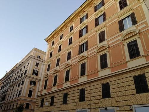 Belltower Elegans Guest House Hotel in Rome