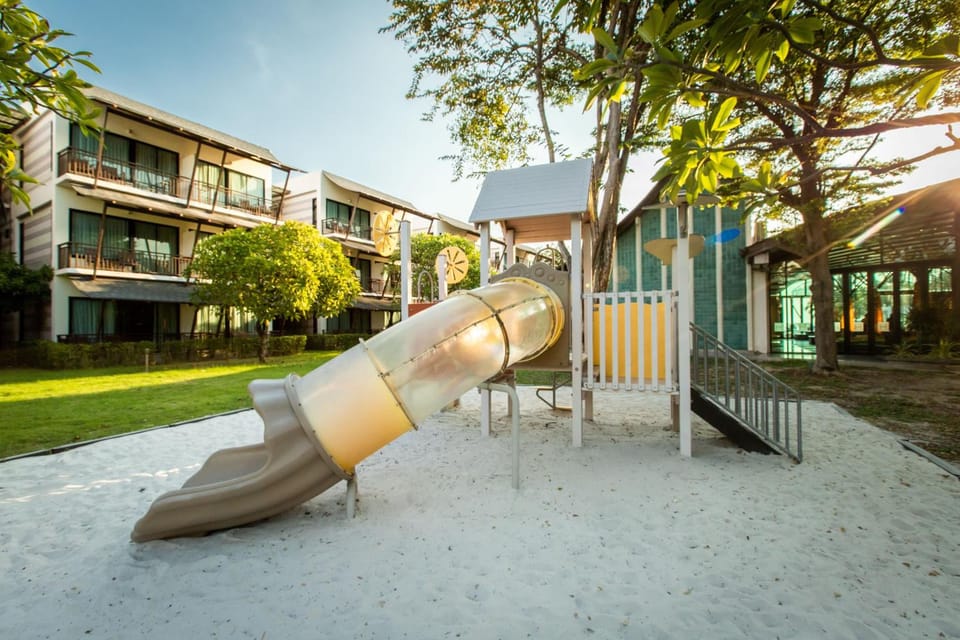 Bangsaen Heritage Hotel Hotel in Chon Buri Changwat