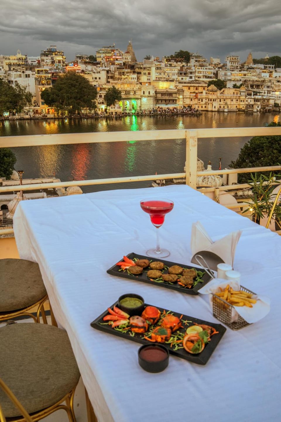 DERA PICHOLA- A Lake Facing Boutique Hotel Hotel in Udaipur