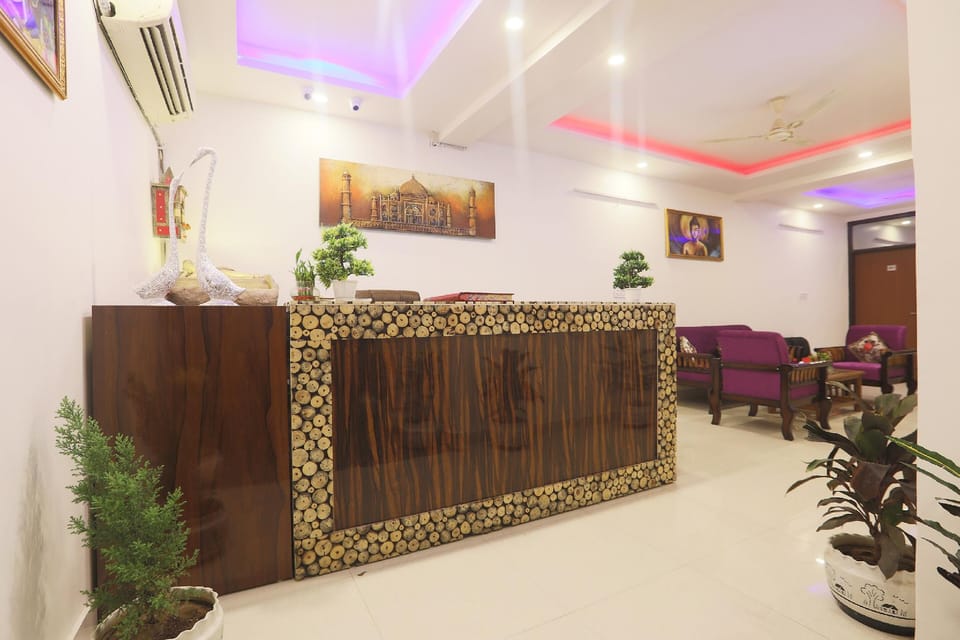 Hotel O By OYO Royal King Hotel in Delhi