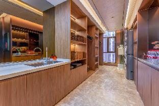 Orange Hotel Linyi Binhe Wanda Plaza Hotel in Jiangsu