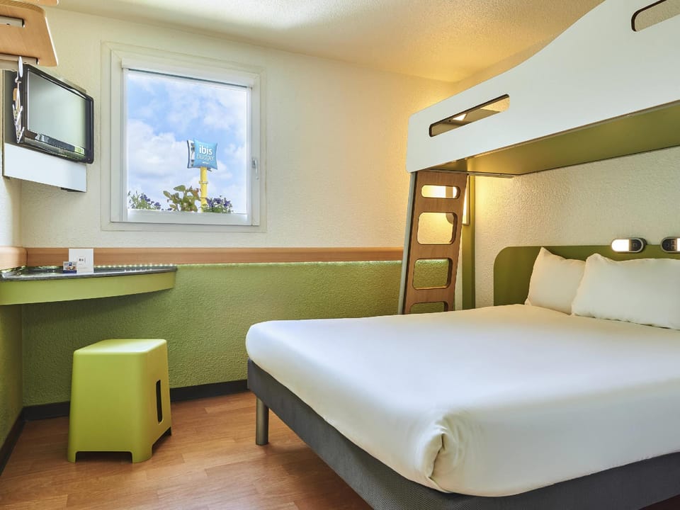 Guestroom