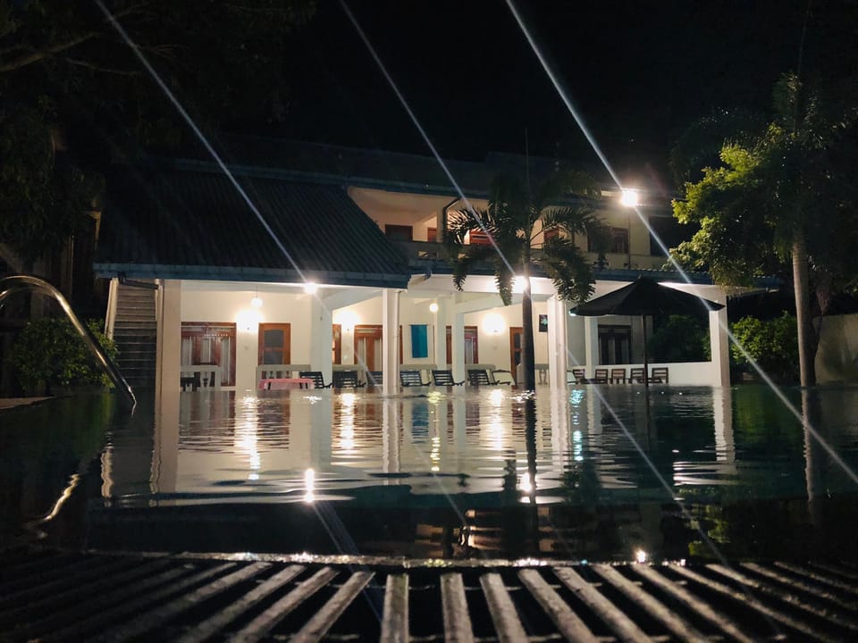 THE KENT HOTEL Resort in Southern Province
