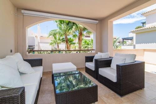 La Medina De Banus, Puerto Banus Hotel in Marbella