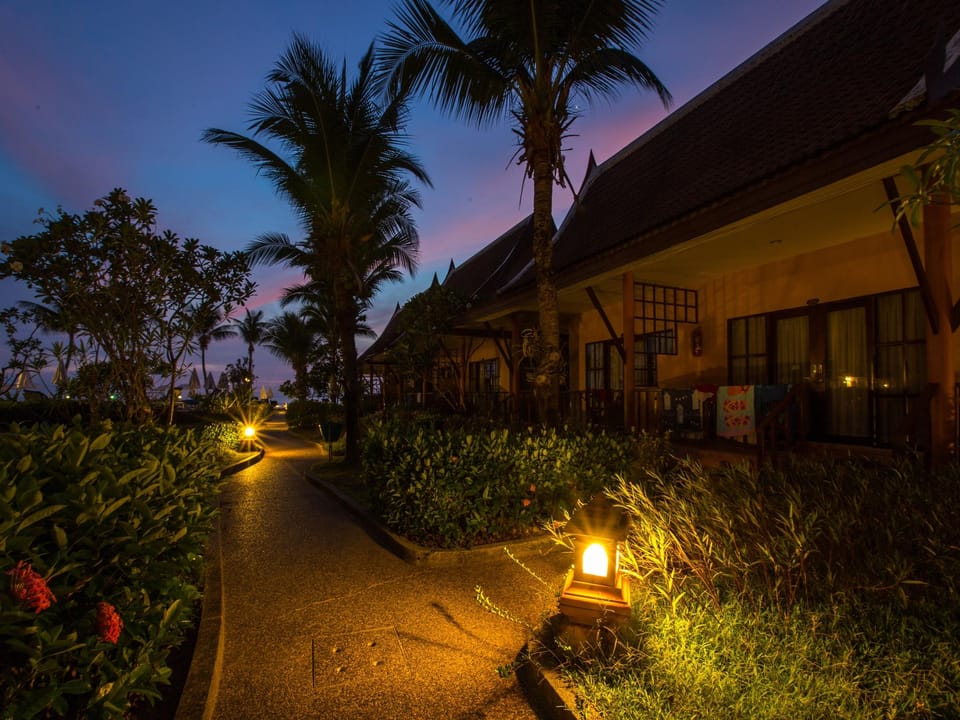Lanta Casuarina Beach Resort Resort in Sala Dan