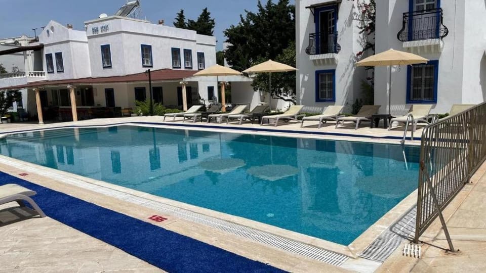 Ege Apartments Hotel in Yalıkavak