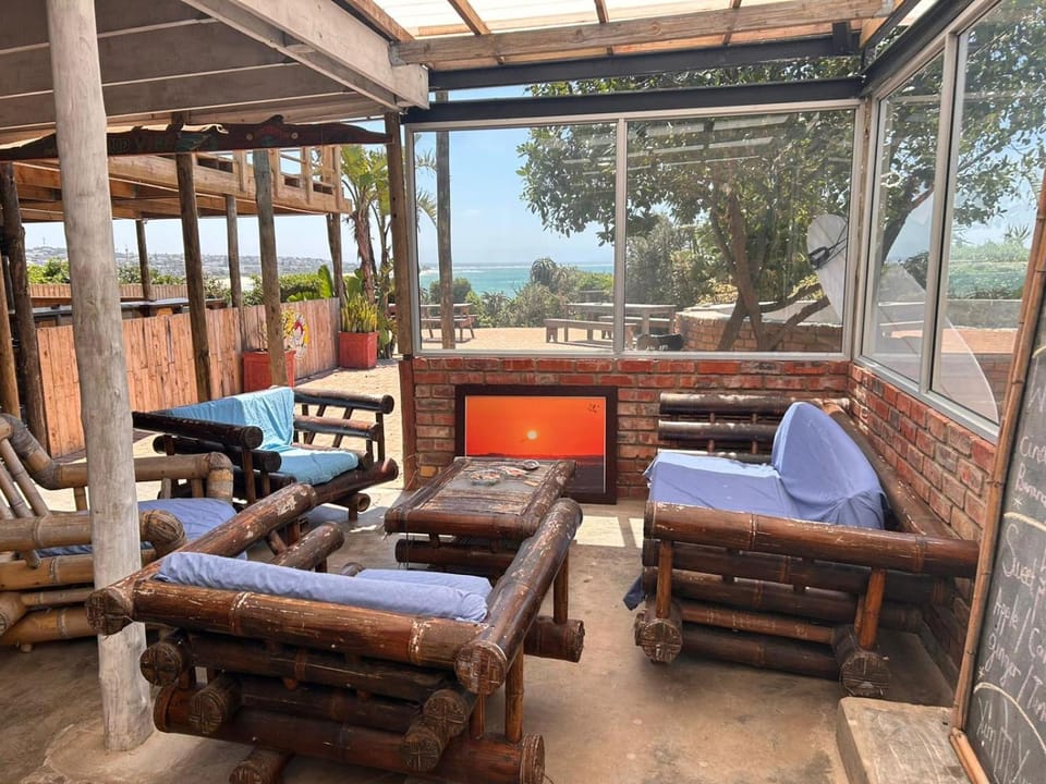 Island Vibe Jeffreys Bay Hostel in Eastern Cape