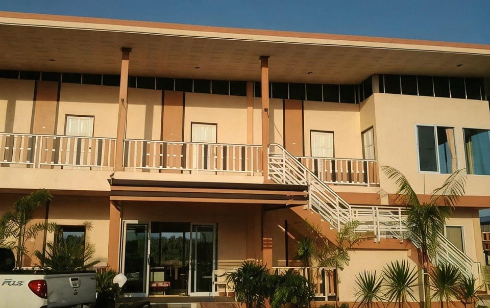 Siriburi Resort Apartment hotel in Thailand