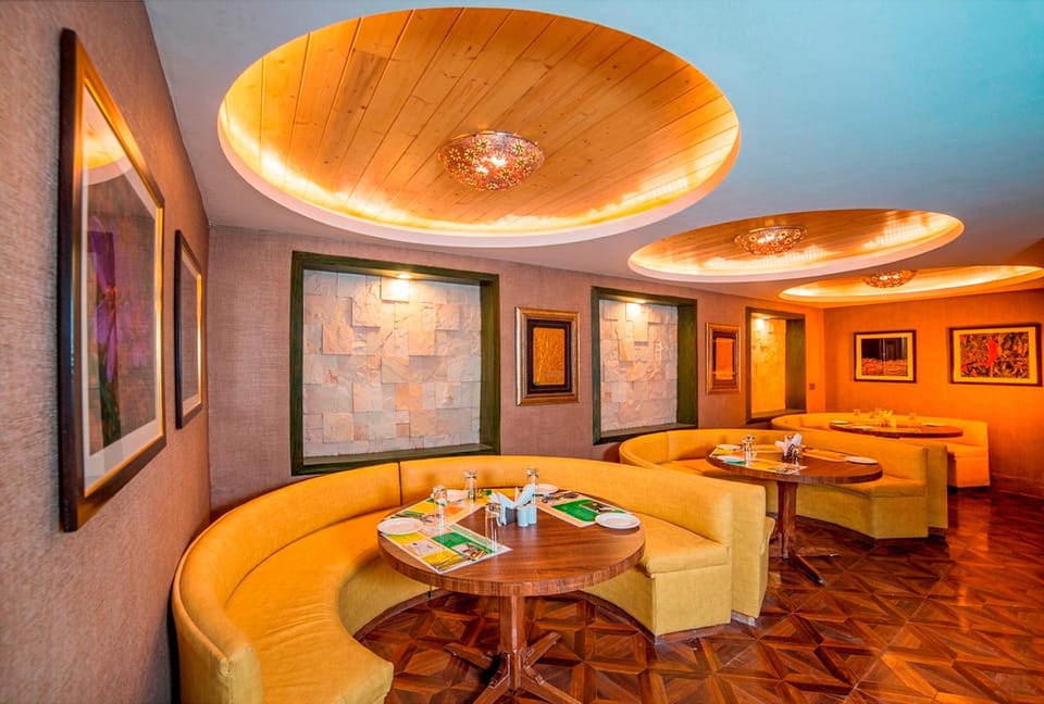 Lemon Tree Hotel Srinagar Hotel in India