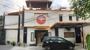 MAHESTU HOTEL Hotel in Kuta