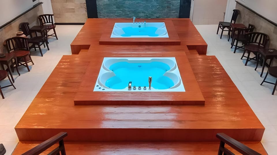 Hot tub