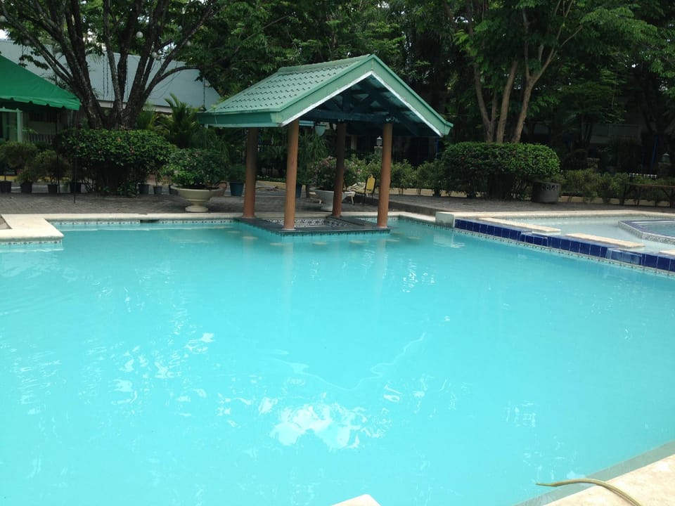 DJ Paradise Hotel Hotel in Calabarzon