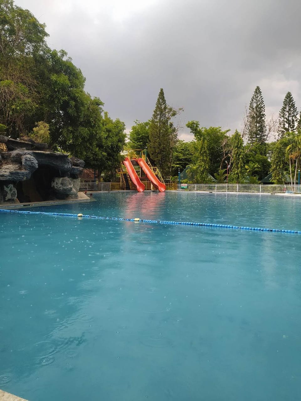 DJ Paradise Hotel Hotel in Calabarzon
