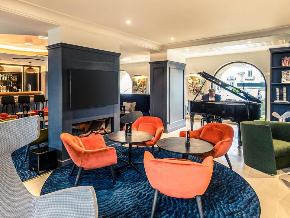 Bar/lounge