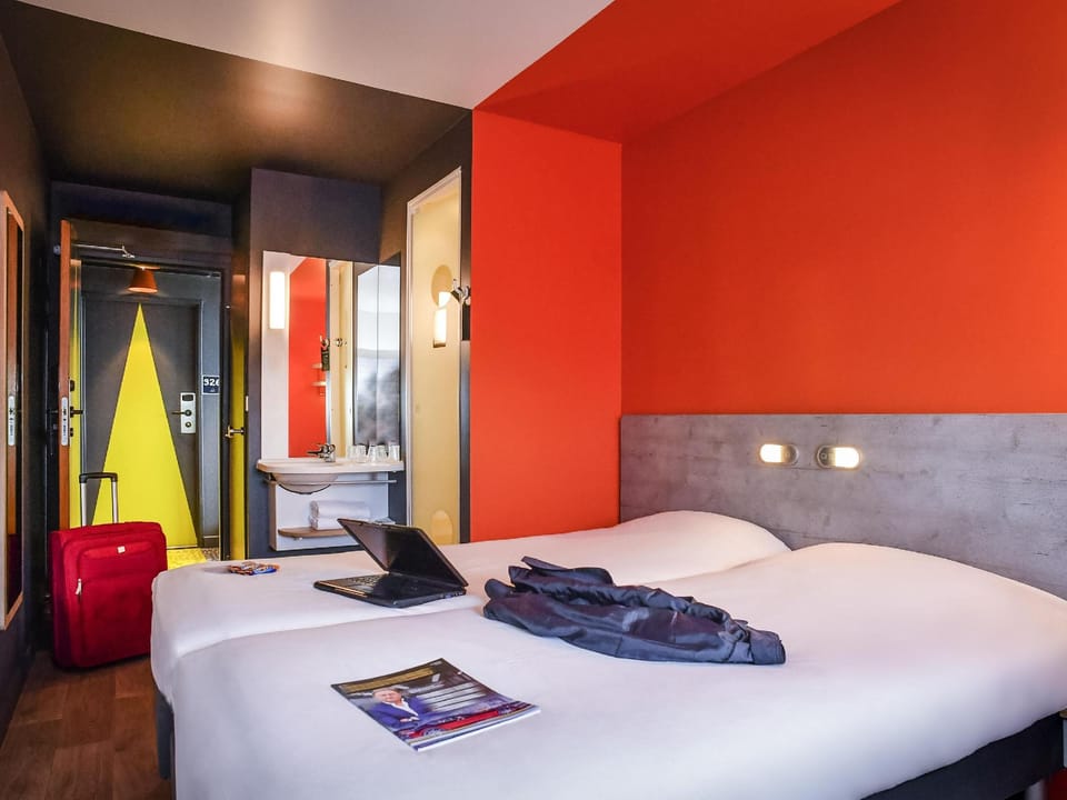 Guestroom