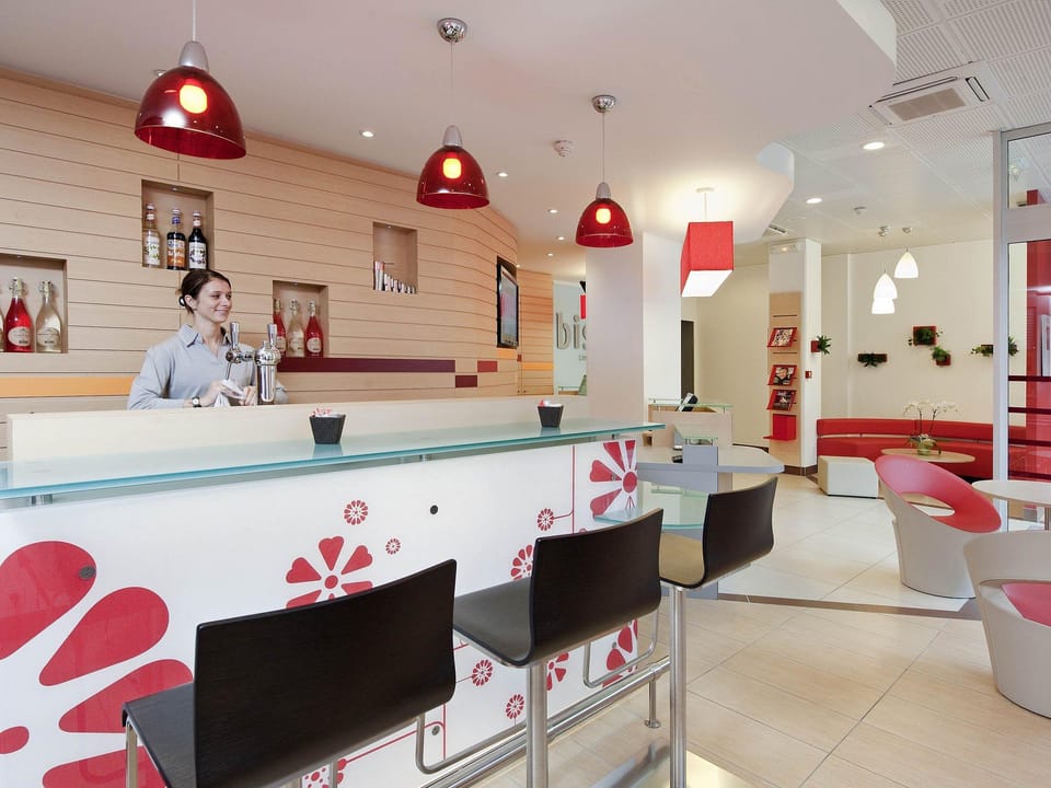 Bar/lounge